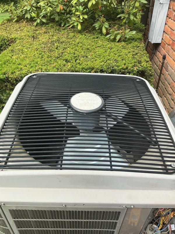 Completed annual Gold Plan maintenance and comprehensive AC tune-up on Armstrong air conditioning system. Performed thorough inspection of outdoor condenser unit, confirmed all components operating within normal parameters, system cooling properly with no deficiencies noted. Unit found in clean, well-maintained condition with protective grille intact and all electrical connections secure.