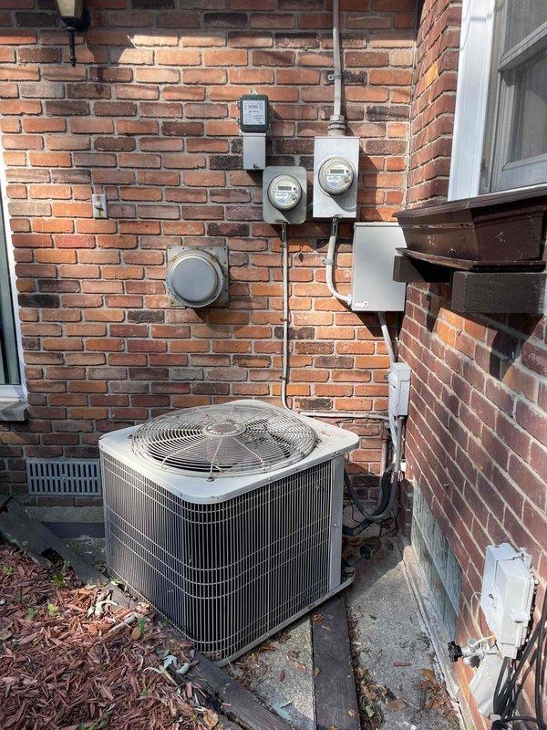 Provided comprehensive estimate for complete HVAC system replacement including non-functional air conditioning unit and natural gas furnace located in basement. Existing equipment over 10 years old has reached end of serviceable life and requires full system replacement. Assessed existing ductwork configuration, electrical service capacity at exterior condenser location, and available space in basement utility area to determine proper equipment sizing and installation requirements for new high-efficiency heating and cooling system.