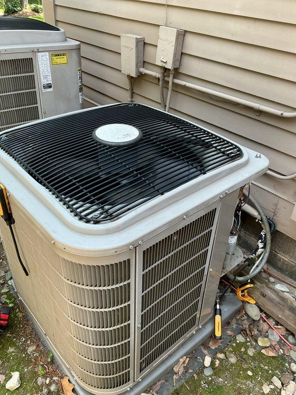 Completed annual cooling maintenance and comprehensive AC tune-up on 15-year-old Bryant residential air conditioning system under gold plan coverage. Performed thorough inspection of outdoor condenser unit, including cleaning of condenser coils, verification of refrigerant lines and insulation integrity, electrical connection assessment, and operational testing of all system components. System found to be functioning properly with no deficiencies noted; unit left in optimal operating condition for continued reliable performance.