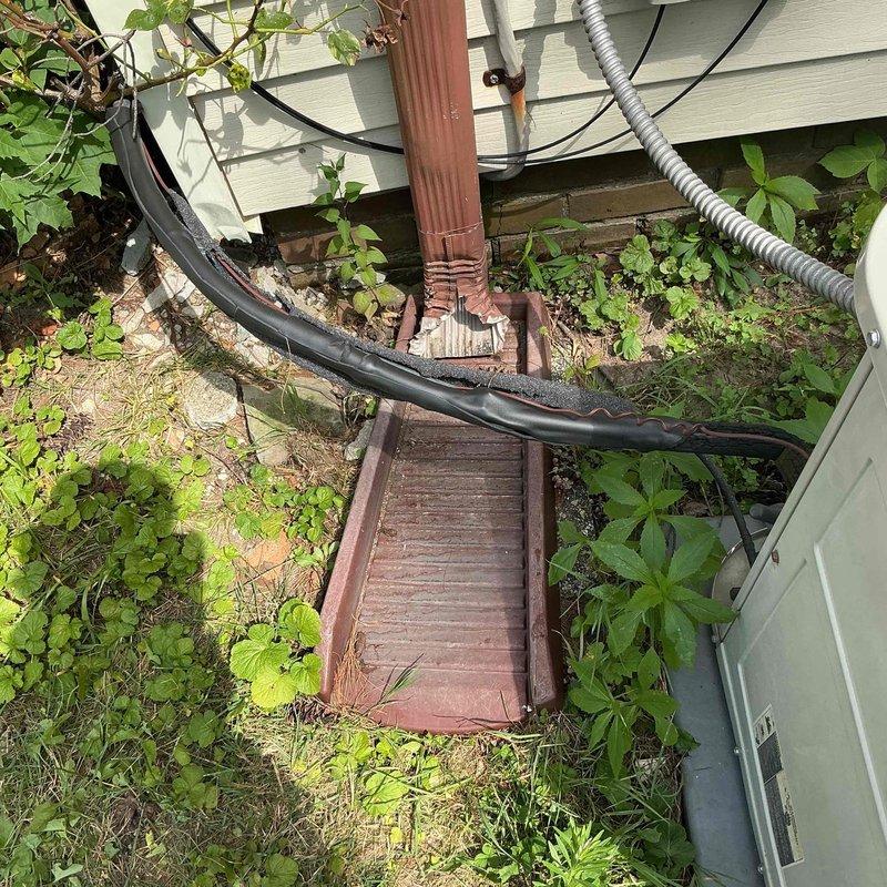 Completed annual Gold plan maintenance on Bryant air conditioning system located at exterior of residence. Performed comprehensive AC tune-up including inspection of condenser unit, verification of electrical connections at disconnect box, assessment of refrigerant levels, cleaning of condenser coils, and operational testing of all system components. Unit found in good working condition with no issues identified; system operating within normal parameters and ready for cooling season.