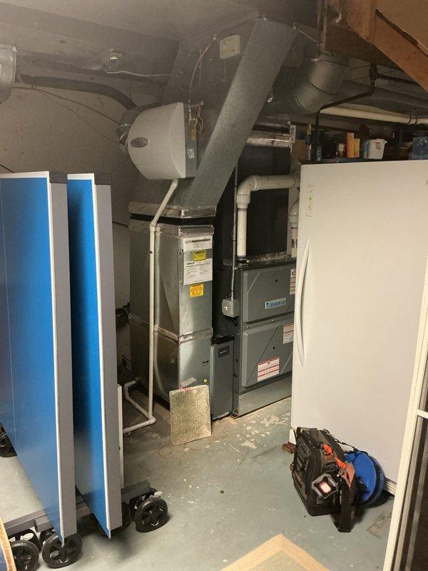 Completed comprehensive Gold AC inspection on 2021 residential HVAC system with basement-located air handler. Performed full system evaluation including thermostat operation verification, ductwork examination, and equipment performance assessment. Advised homeowner that replacement air filters and humidifier pads are needed for optimal system operation.