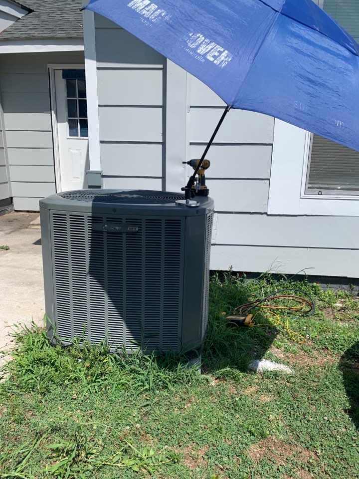 Not cooling call at split heat pump system Trane 