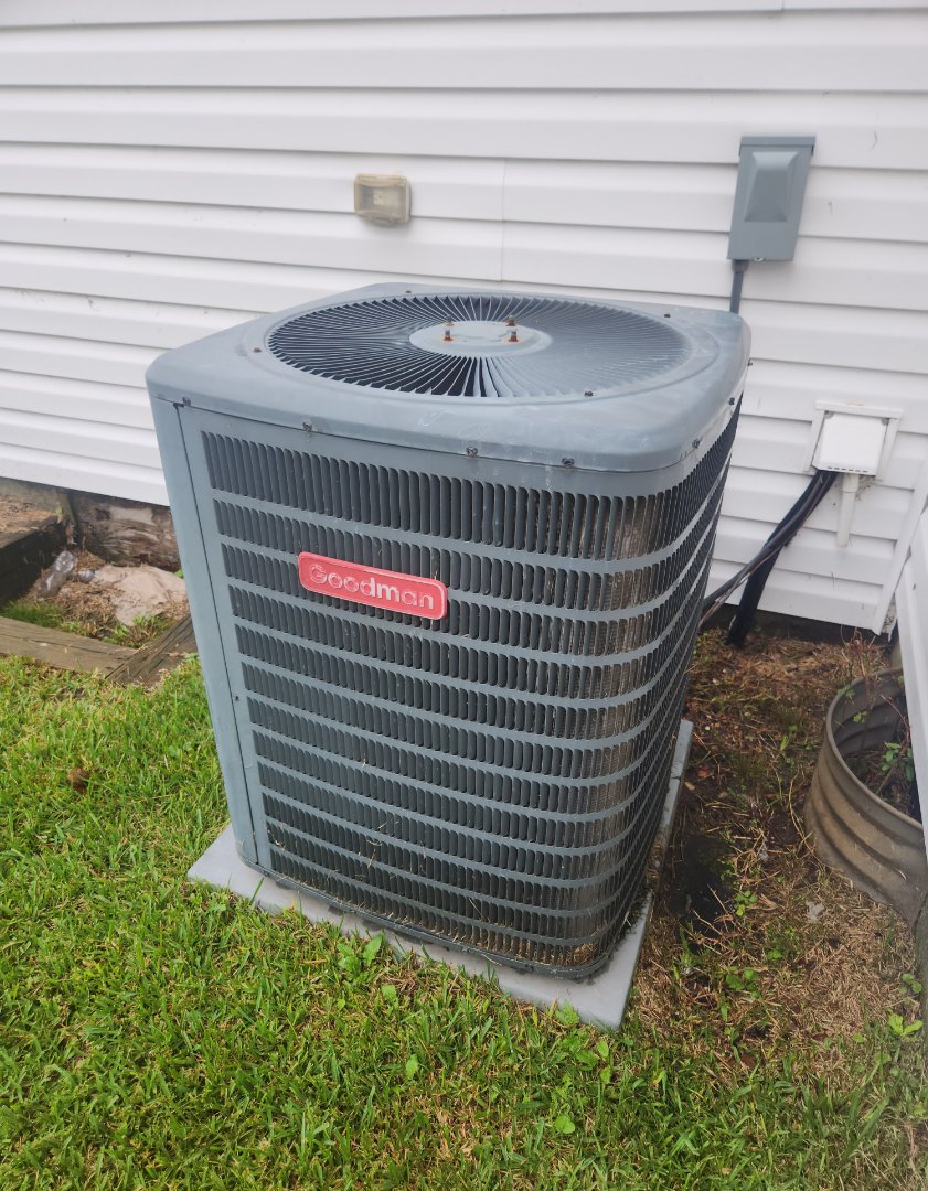 Smithfield, NC - Godly split heat pump maintenance 