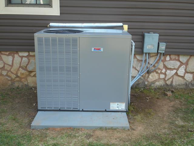 Did an AC maintenance check-up on a 2-year Heil unit in Alpine Al.
Check air filter, thermostat, and freon levels.