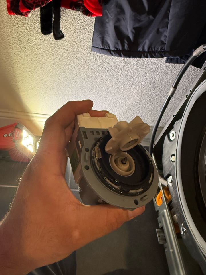 Prosper, TX - Samsung front load washer that was not draining the water out of the tub. I determined the drain pump was broken and needed to be replaced. Replaced the drain pump assembly and tested the washer.  Prosper, TX - Samsung front load washer that was not draining the water out of the tub. I determined the drain pump was broken and needed to be replaced. Replaced the drain pump assembly and tested the washer.