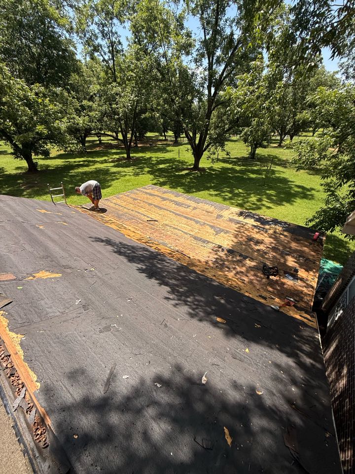 Prattville, AL - Modified flat roof installation! Prattville, AL 