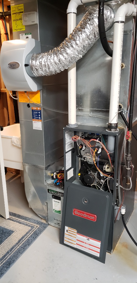 Niagara-on-the-Lake, ON - Performing yearly maintenance on a Goodman furnace in Niagara on the Lake. Niagara-on-the-Lake, ON - Performing yearly maintenance on a Goodman furnace in Niagara on the Lake.