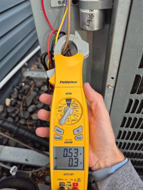 Performed scheduled cooling maintenance visit with comprehensive electrical testing. Conducted amperage and voltage measurements using Fieldpiece SC640 clamp meter, recording readings of 0.53A/0.9V and 40.1/0.0 at different test points. All electrical parameters verified within manufacturer specifications for optimal system operation.