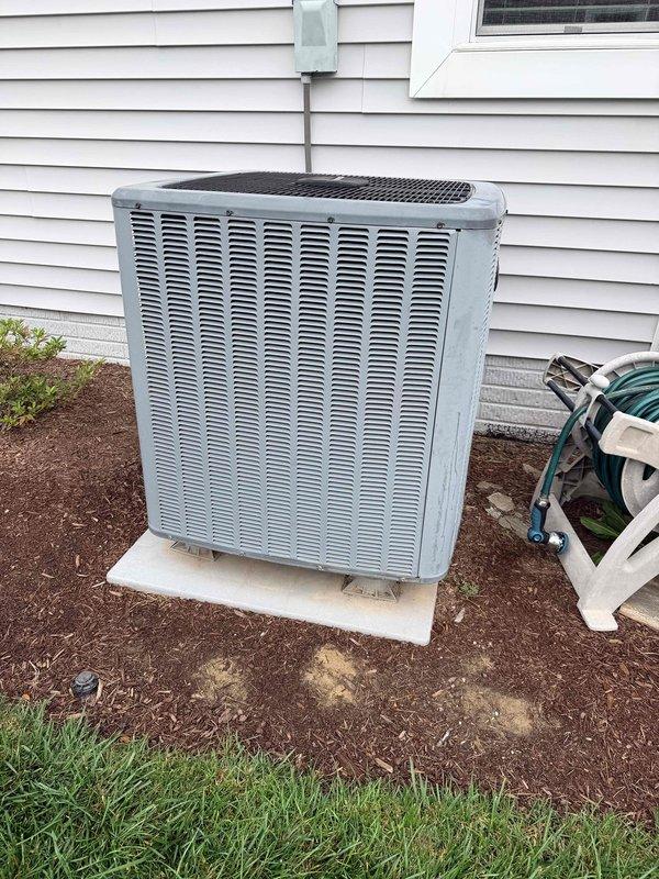 Diagnosed refrigerant leak in outdoor coil of communicating HVAC system. System is out of warranty and requires replacement of both the outdoor coil and condensing unit. Provided estimate for complete outdoor unit replacement to restore system functionality.