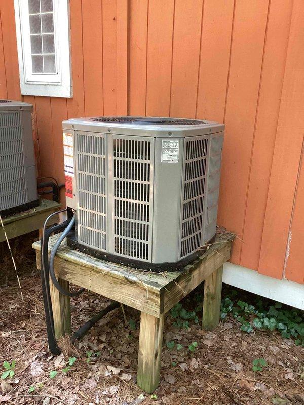 Diagnosed failed control board on westside American Standard air handler (Model TAM4A0A24S21SBA). Replaced defective control board with OEM part CNT07507 after inspecting outdoor condensing unit to ensure no underlying electrical issues caused the failure. System restored to normal operation.