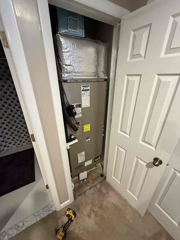 Performed routine cooling maintenance visit on residential air handler unit located in closet installation. Inspected unit operation, verified proper airflow with 20x21½x1 filter specification, and documented system condition. Forwarded information to sales department for equipment replacement estimate as requested by property management.