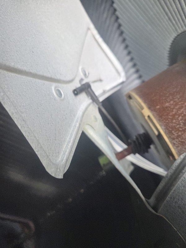 Performed comprehensive heating system inspection and tune-up on single outdoor heat pump unit. Conducted operational testing, verified electrical connections, inspected condenser coil condition, and confirmed proper system performance for upcoming heating season.
