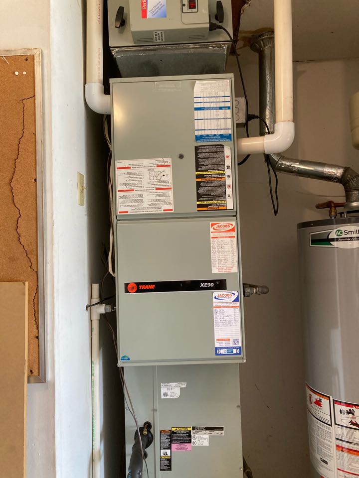 Carbondale, IL - Performed cooling maintenance on Trane furnace and AC and Daikin ductless unit 