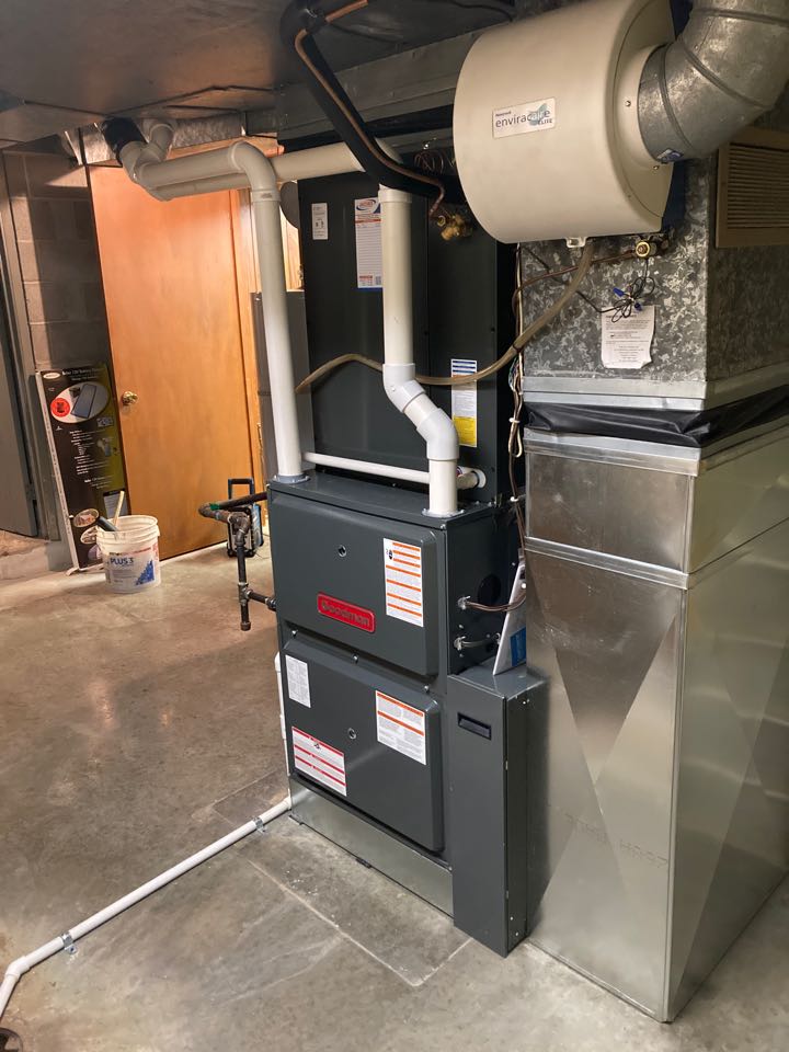 Goodman High Efficiency Gas Furnace and Air Conditioner Installation 