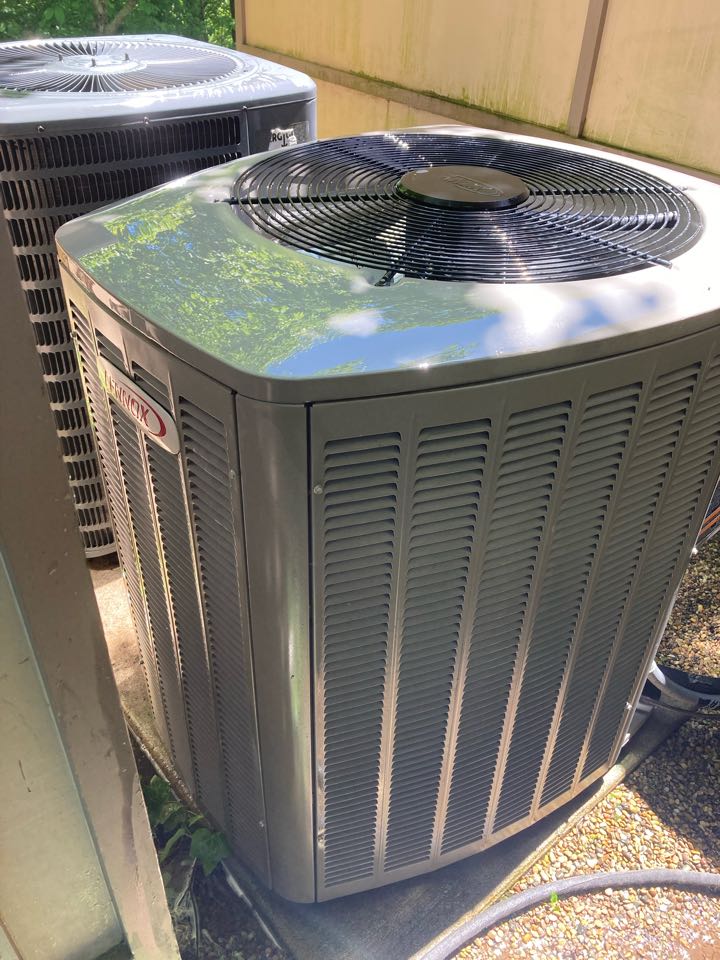 Carbondale, IL - Performed maintenance on Goodman and Lennox systems 