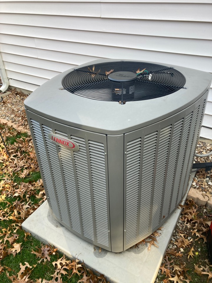 Perfect heating maintenance on Lennox heat pump 