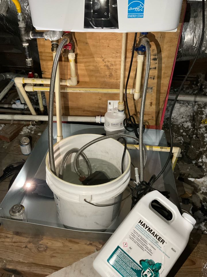 Tankless maintenance 