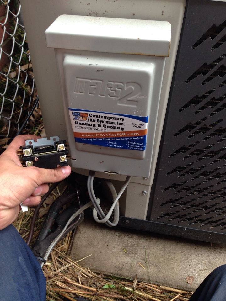 ac service repair on nordyne air conditioner. Unit was in need of new contactor 