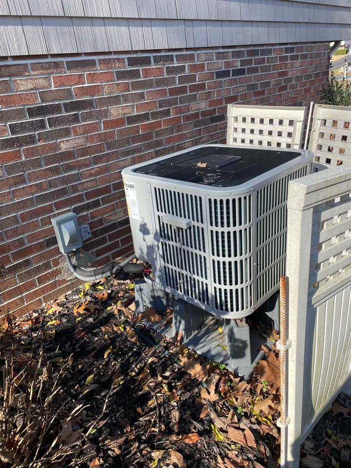 Just completed a Maintenance that was included in this Bosch Heat Pump installation in Bear Delaware right off of Route 72. Everything was looking perfect, of course, and we were able to answer some questions about their thermostat. Tank you Carole and Tony for your support!