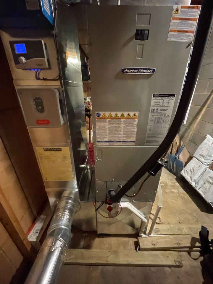 Just performed a Routine Maintenance & Tune Up on a 9 year old American Standard Heat Pump that we installed in the Pike Creek area. Everything is looking like it’s holding the test of time and is showing a healthy unit! Thank you to Donna for allowing us in your home and trusting us with your comfort. We love the hospitality you provide and hope that we can make you feel the same when dealing with us. Enjoy the snow while it’s here, who knows when it’ll be back! Thank you again!