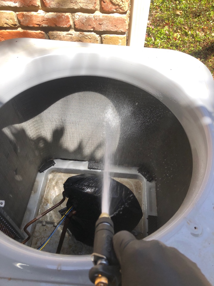 Dallas, TX - Maintenance going on on a customers systems! Dallas, TX - Maintenance going on on a customers systems!