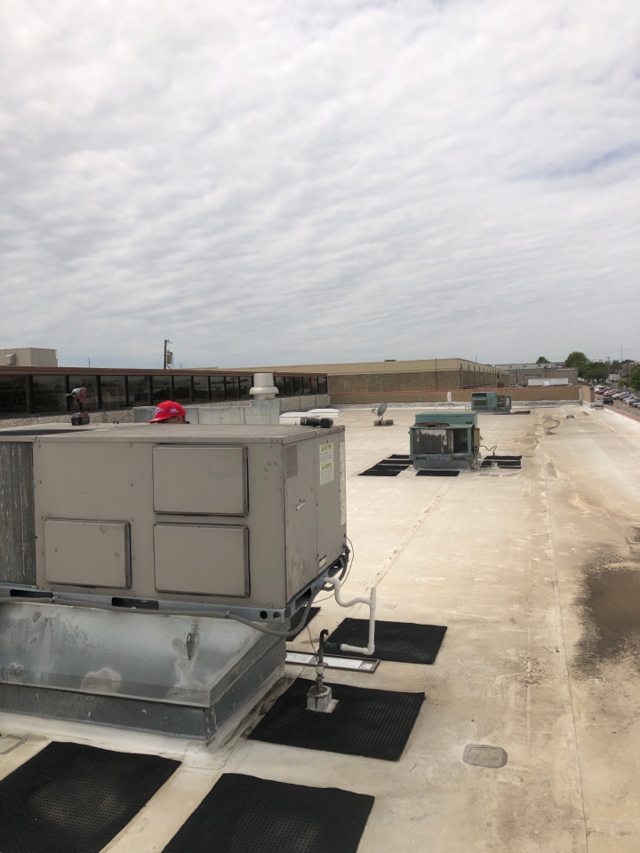 Dallas, TX - We are currently checking all systems to make sure the systems are works properly. Dallas, TX - We are currently checking all systems to make sure the systems are works properly.