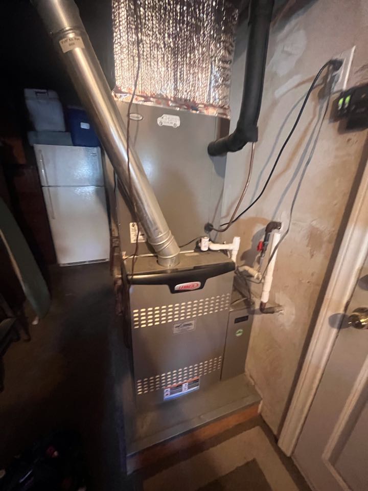 Performed service maintenance on a 6 year old Lennox furnace  Performed service maintenance on a 6 year old Lennox furnace