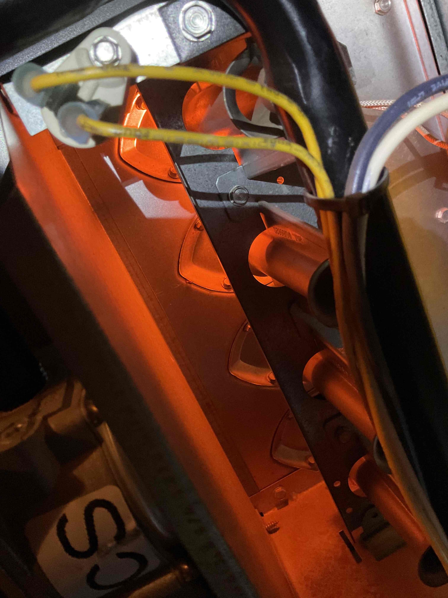 The unit is 30 years old and has a whole host of problems, including cleanliness, power consumption, and a small refrigerant leak. The condenser is 20 years old.