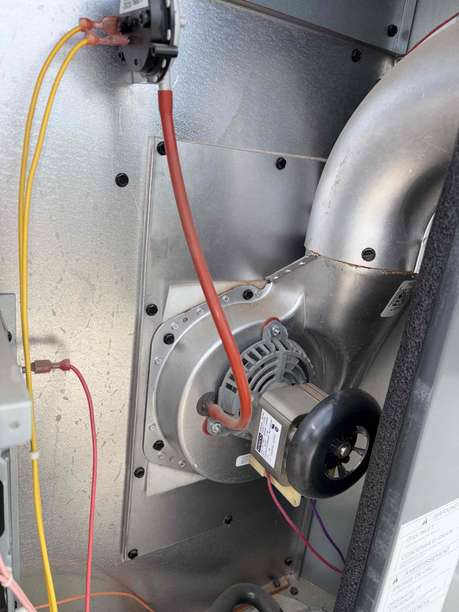 I was called to a home in the suburbs to repair a malfunctioning Amana gas pack. Upon arrival, I found that the unit was not producing any heat. After inspecting the unit, I determined that the gas valve was not opening. I replaced the gas valve and tested the unit. The unit was now producing heat. The customer was very happy with the service and paid me in full.