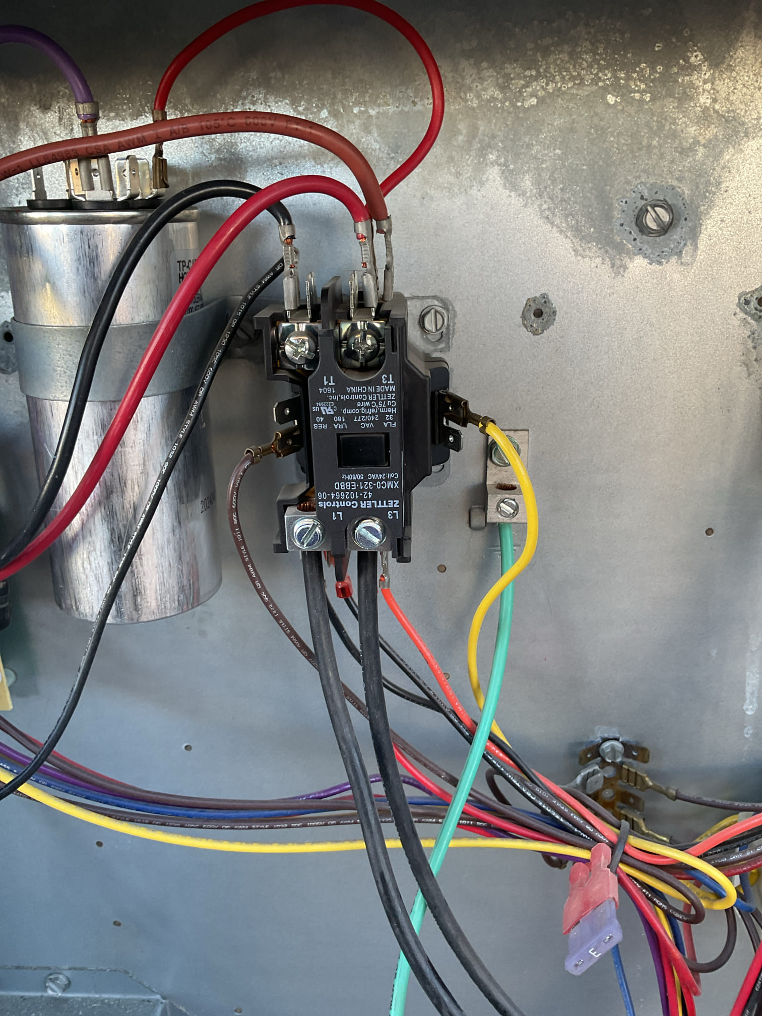 I conducted a thorough diagnostic on the Rheem heat pump, starting with a visual inspection of the unit and its components. I checked electrical connections, refrigerant levels, and the thermostat settings. I also tested the compressor and fan motor for proper operation. After identifying the issue, I provided a detailed report and recommended necessary repairs to ensure optimal performance.