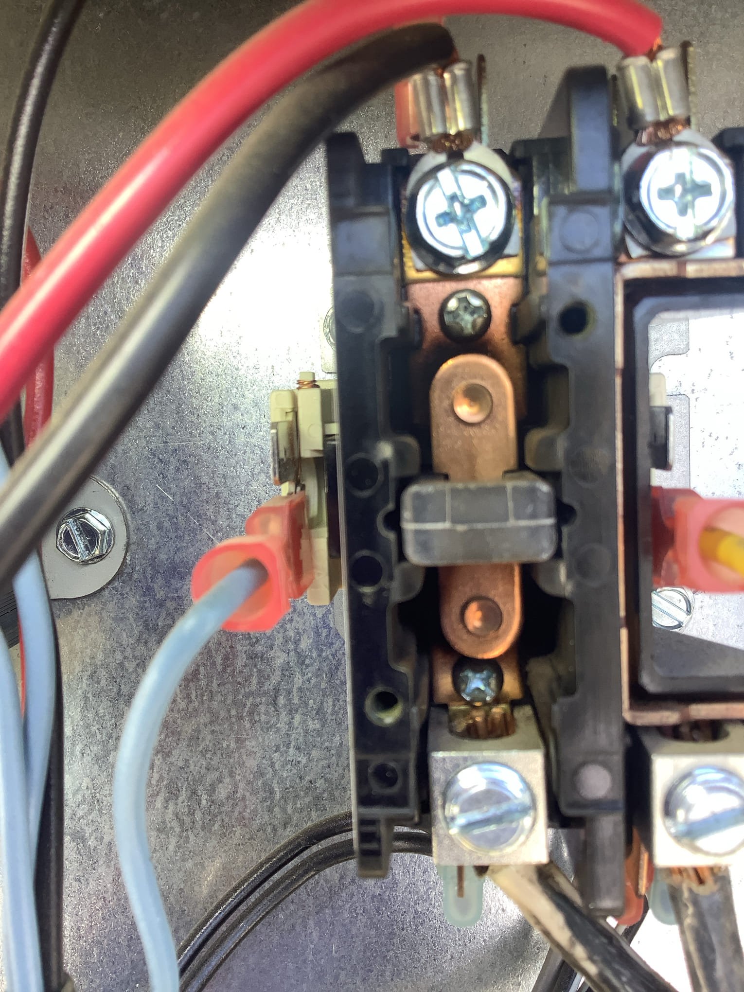 Our team conducted a comprehensive winter maintenance service, ensuring optimal performance of the HVAC system. We began by inspecting and cleaning the contactor, which is crucial for the system's electrical connections. Next, we checked and replaced any worn-out components to prevent future failures. Air circulation was enhanced by cleaning and inspecting all ductwork, vents, and filters. This process not only improved indoor air quality but also increased energy efficiency. Our technicians also performed a thorough inspection of the entire system to identify and address any potential issues before they could cause problems. The result is a more reliable and efficient system ready for the colder months.