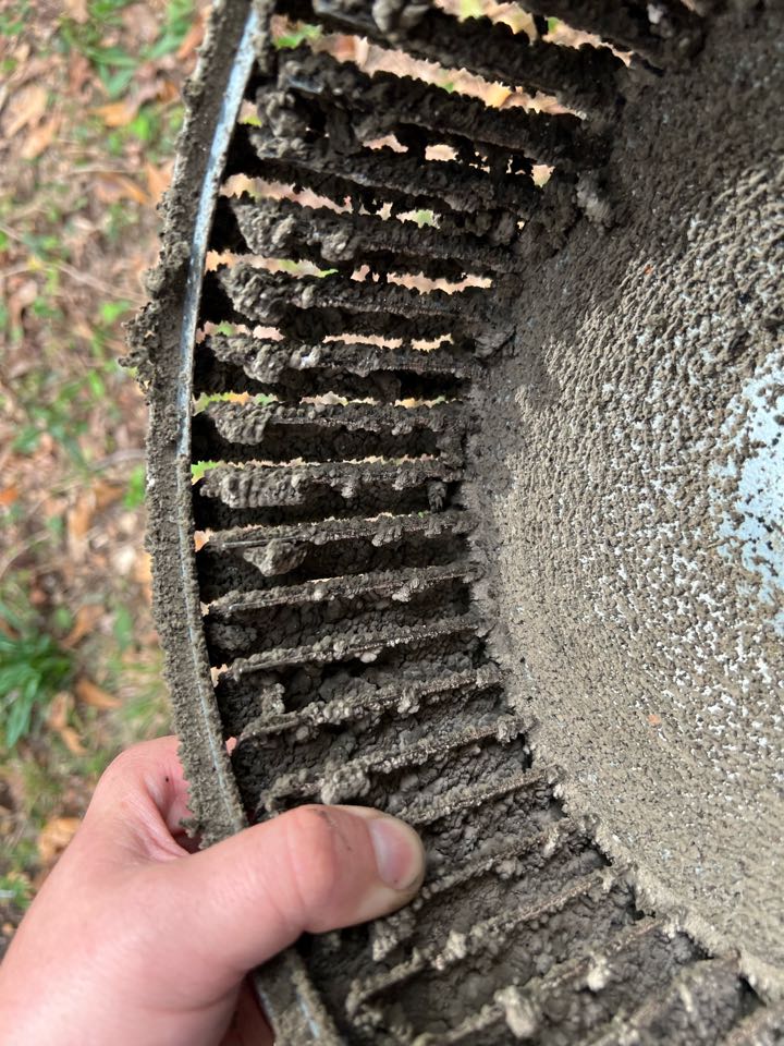 Dirty blower wheel/ maintenance 