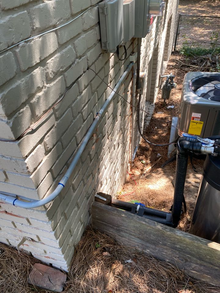 Rheem air conditioning new thermostat wire and conduit installation 