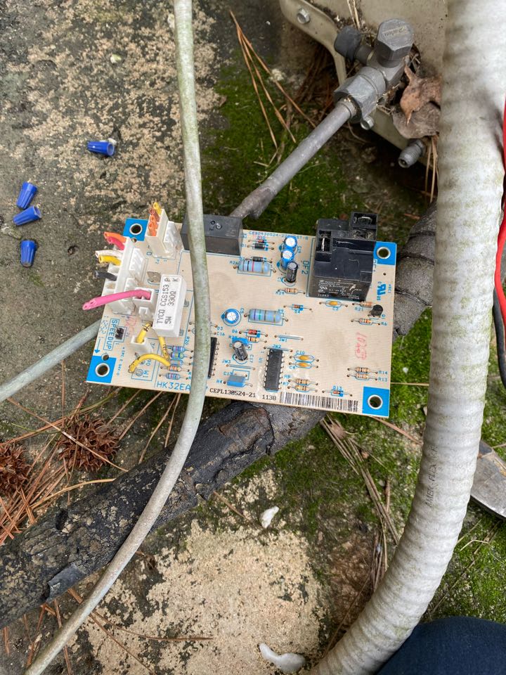 Payne heat pump not heating due to a shorted board. 