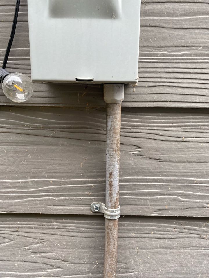 Rheem heat pump air conditioning maintenance and safety inspection. 