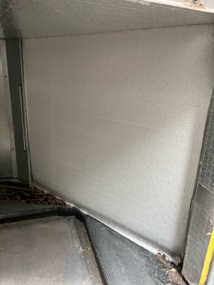 Tempstar gas package unit air conditioning repair. 