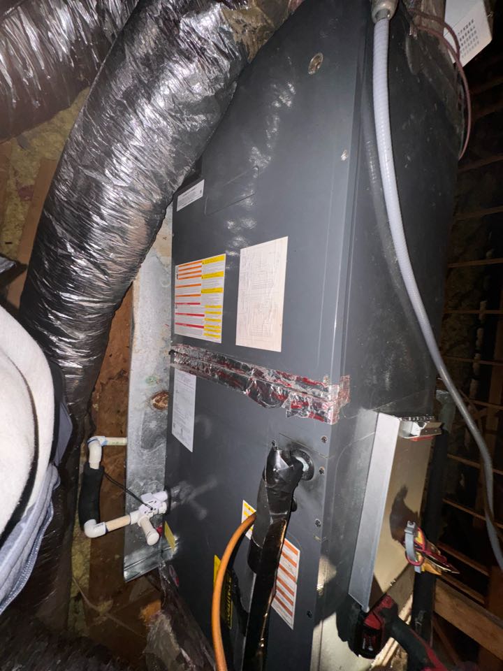 Goodman hp split heat maintenance 