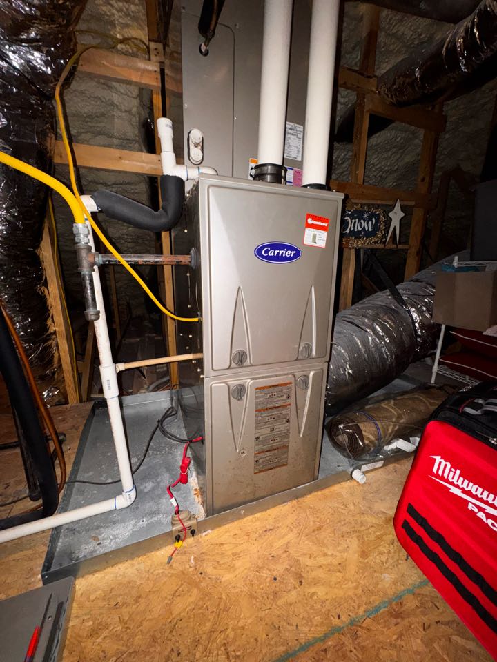 Carrier 1.5 ton gas split ac maintenance 