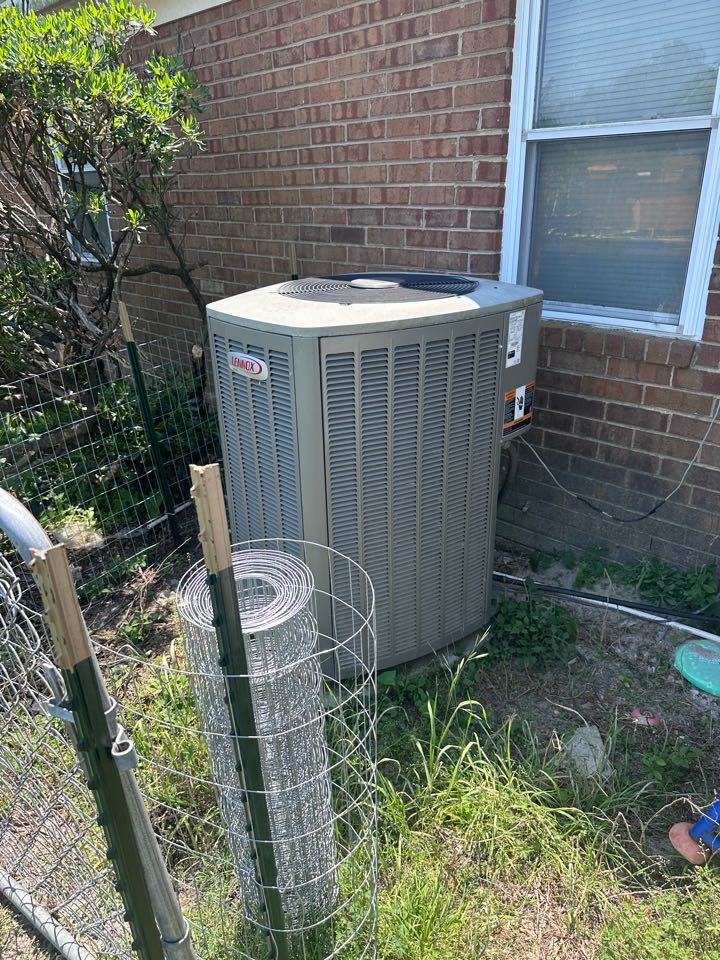 Lennox 3 ton gas split ac maintenance 
