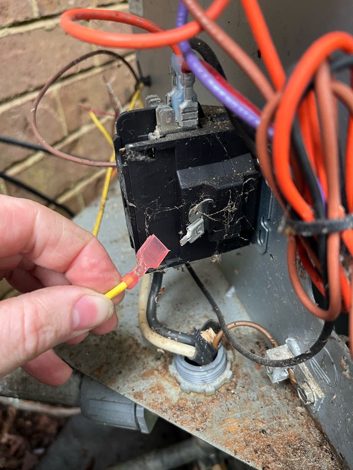 Rheem air conditioning diagnostic and repair. 