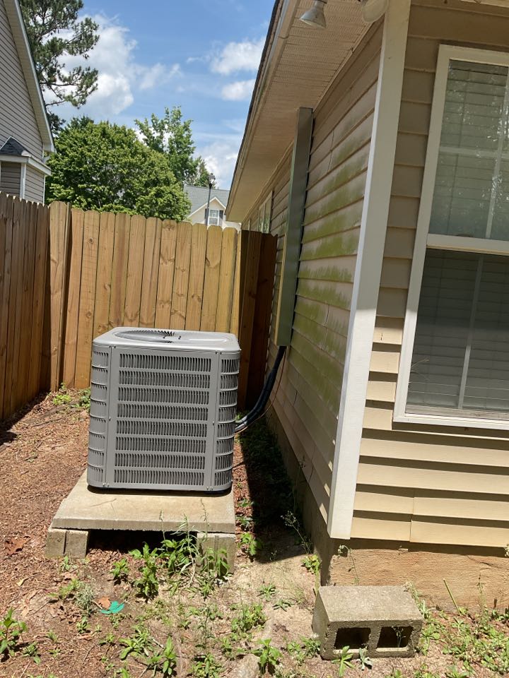 New High Efficiency Heat and Air Conditioning Replacement 1 year warranty delivery