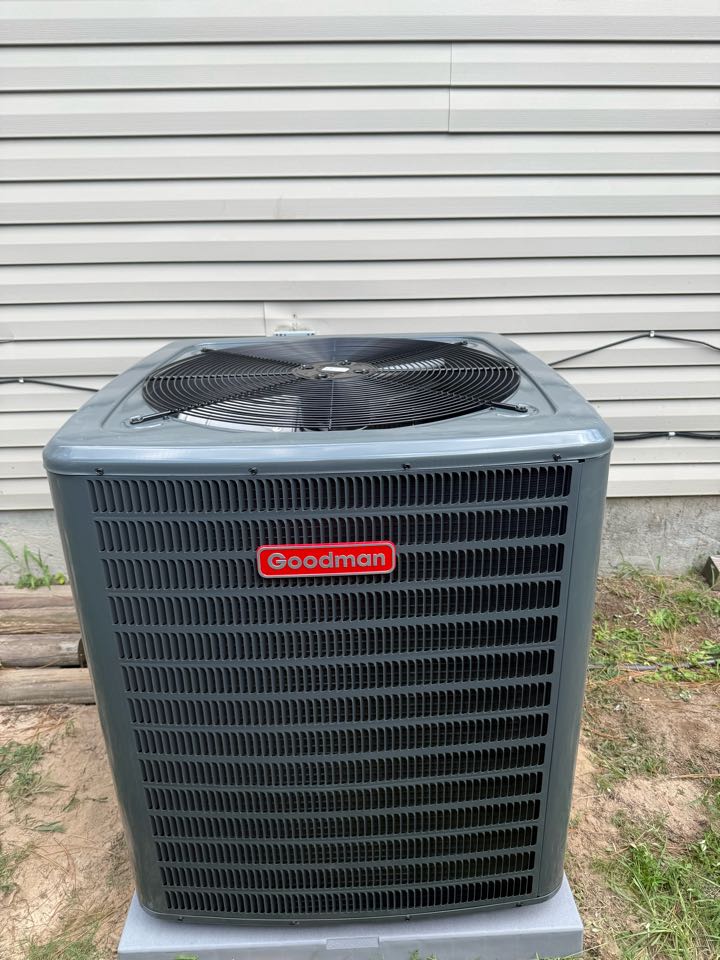 2.5 Ton Goodman Furnace and AC!