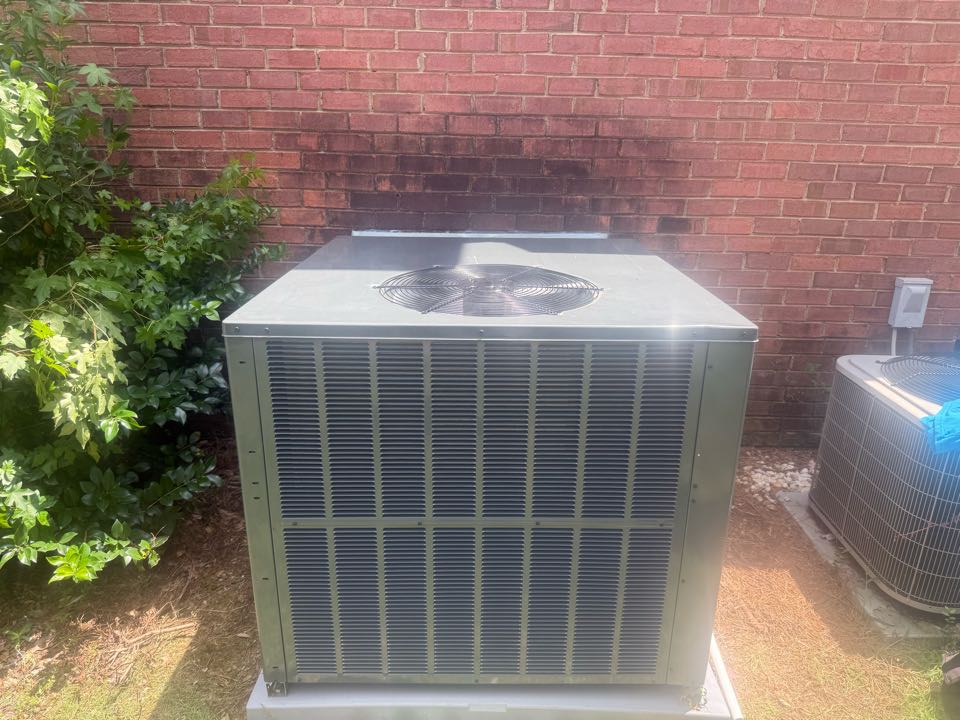 3 Ton Goodman Gas Package Unit!