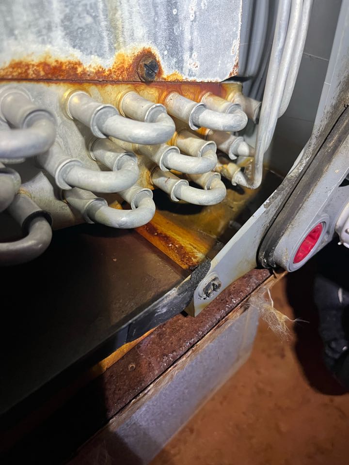 Goodman heat pump air conditioning diagnostic and repair options. 