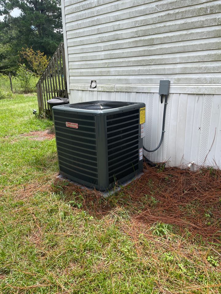 New Mobil home Air Conditioning system in Edgefield. 
