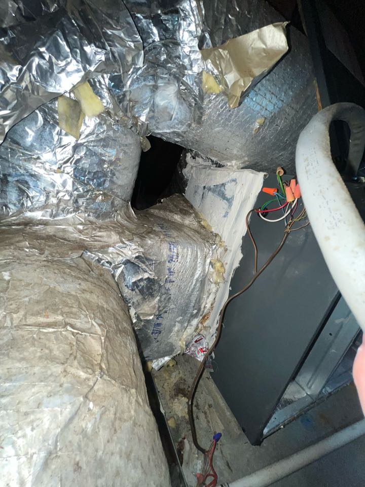 Goodman heat pump heat maintenance and safety inspection. 