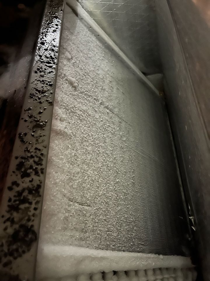 Carrier heat pump system frozen up and not cooling. 
