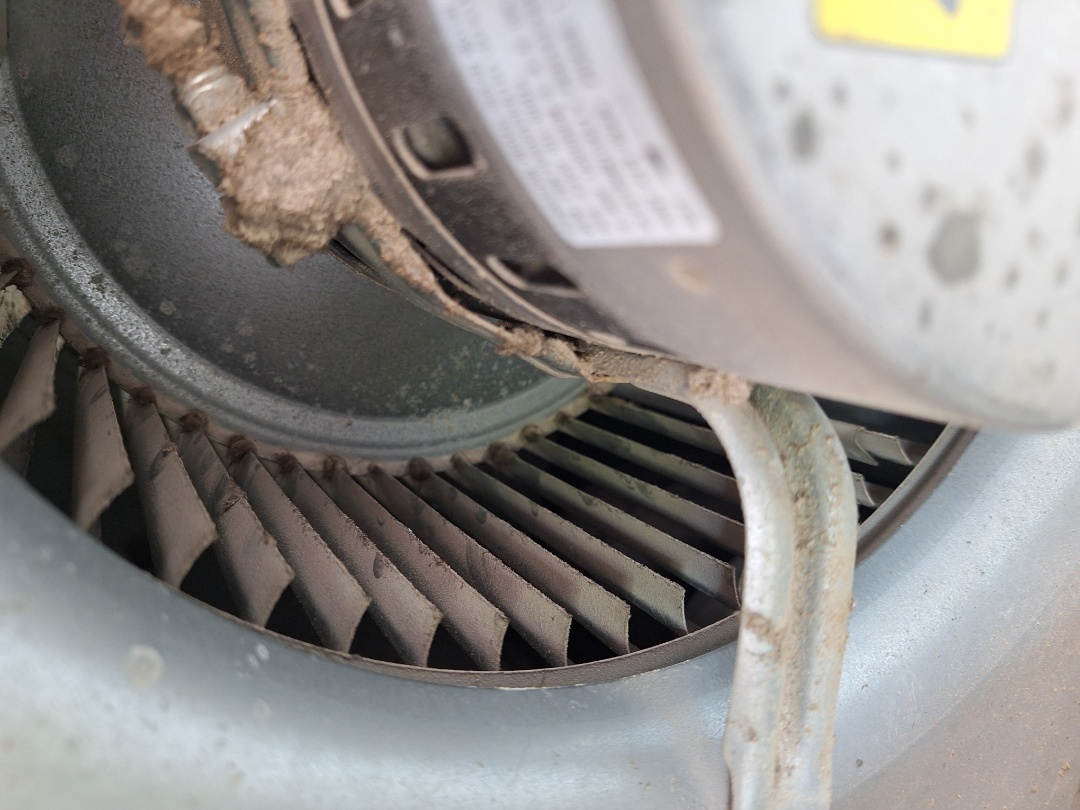 Goodman gas package unit heat maintenance. Baileys Comfort Services.