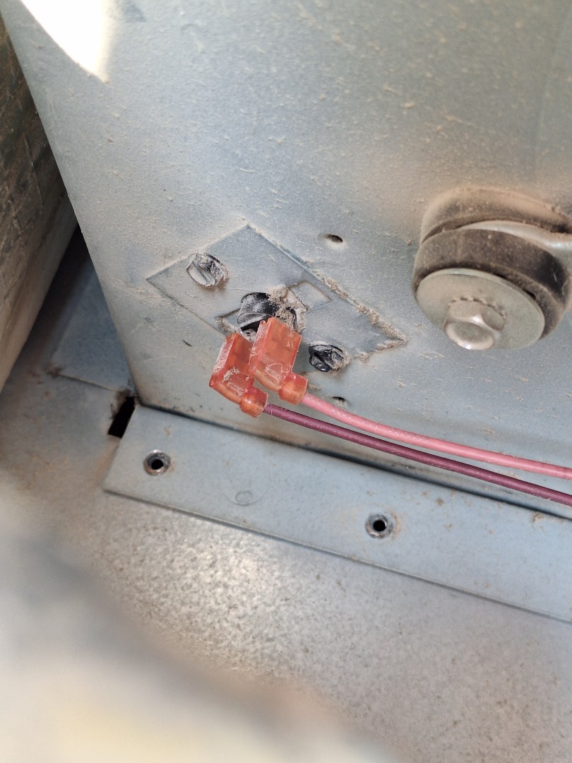 Goodman gas package unit heat maintenance. Baileys Comfort Services.