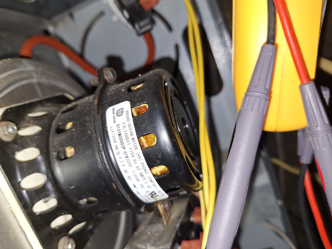 Goodman closet gas furnace heat maintenance. 